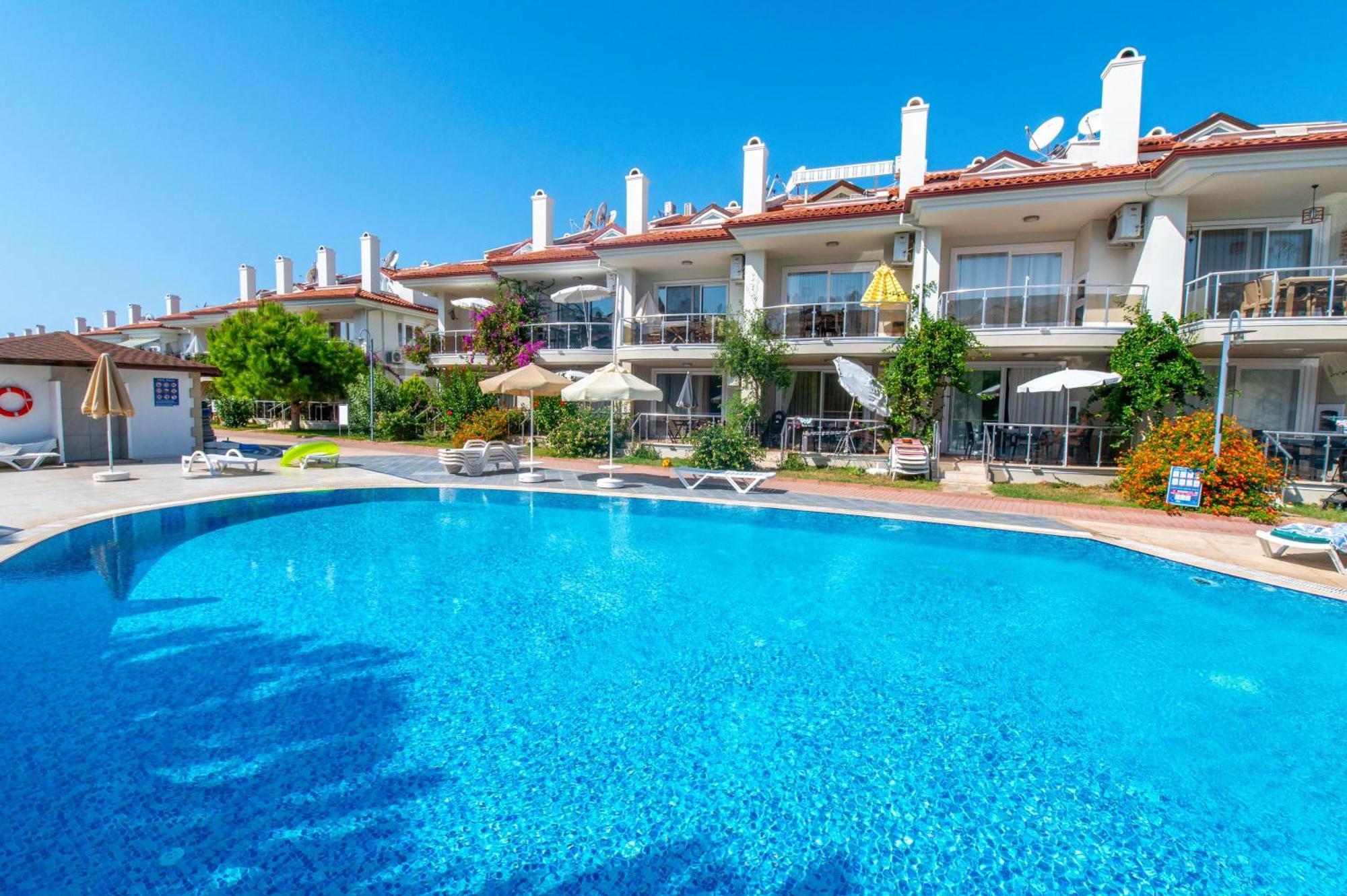 Sunset Beach Villas And Apartments Fethiye Bagian luar foto