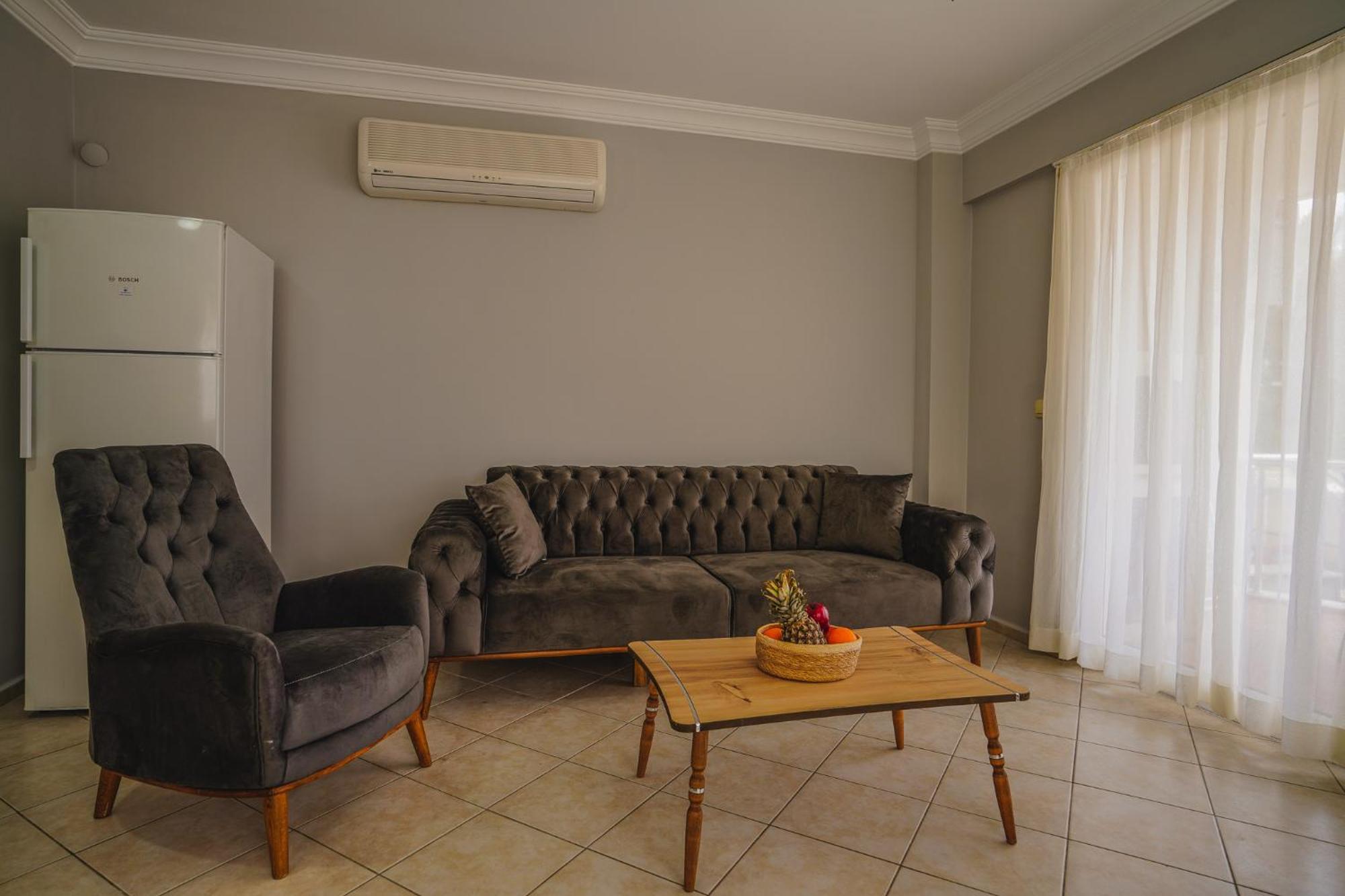 Sunset Beach Villas And Apartments Fethiye Bagian luar foto