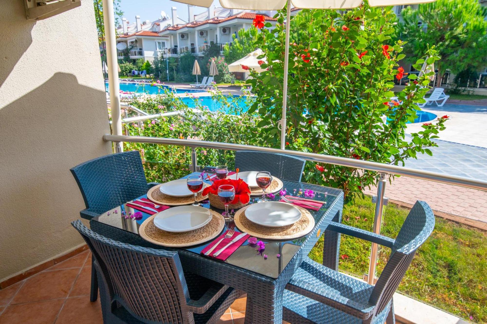 Sunset Beach Villas And Apartments Fethiye Bagian luar foto