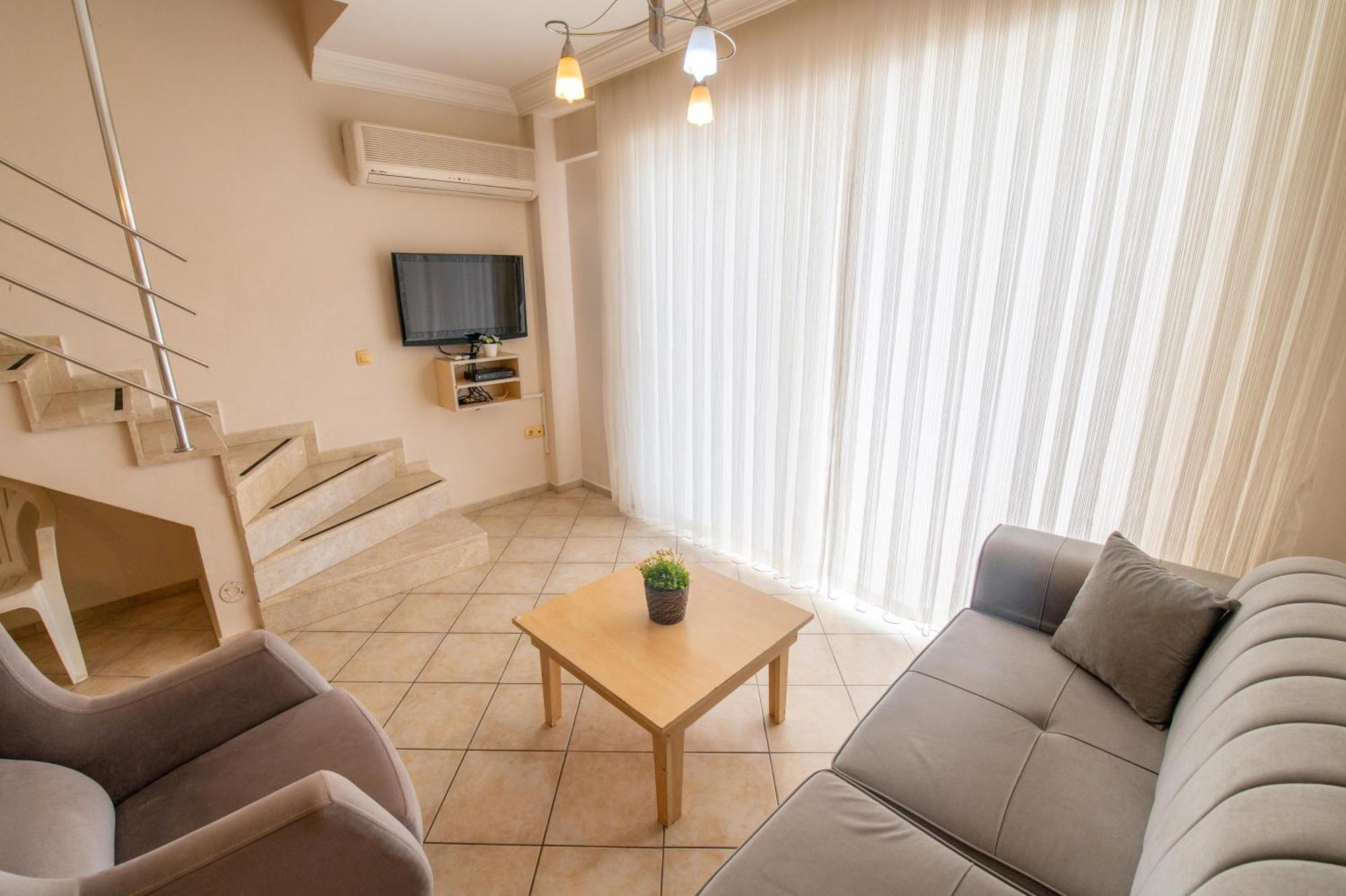 Sunset Beach Villas And Apartments Fethiye Bagian luar foto
