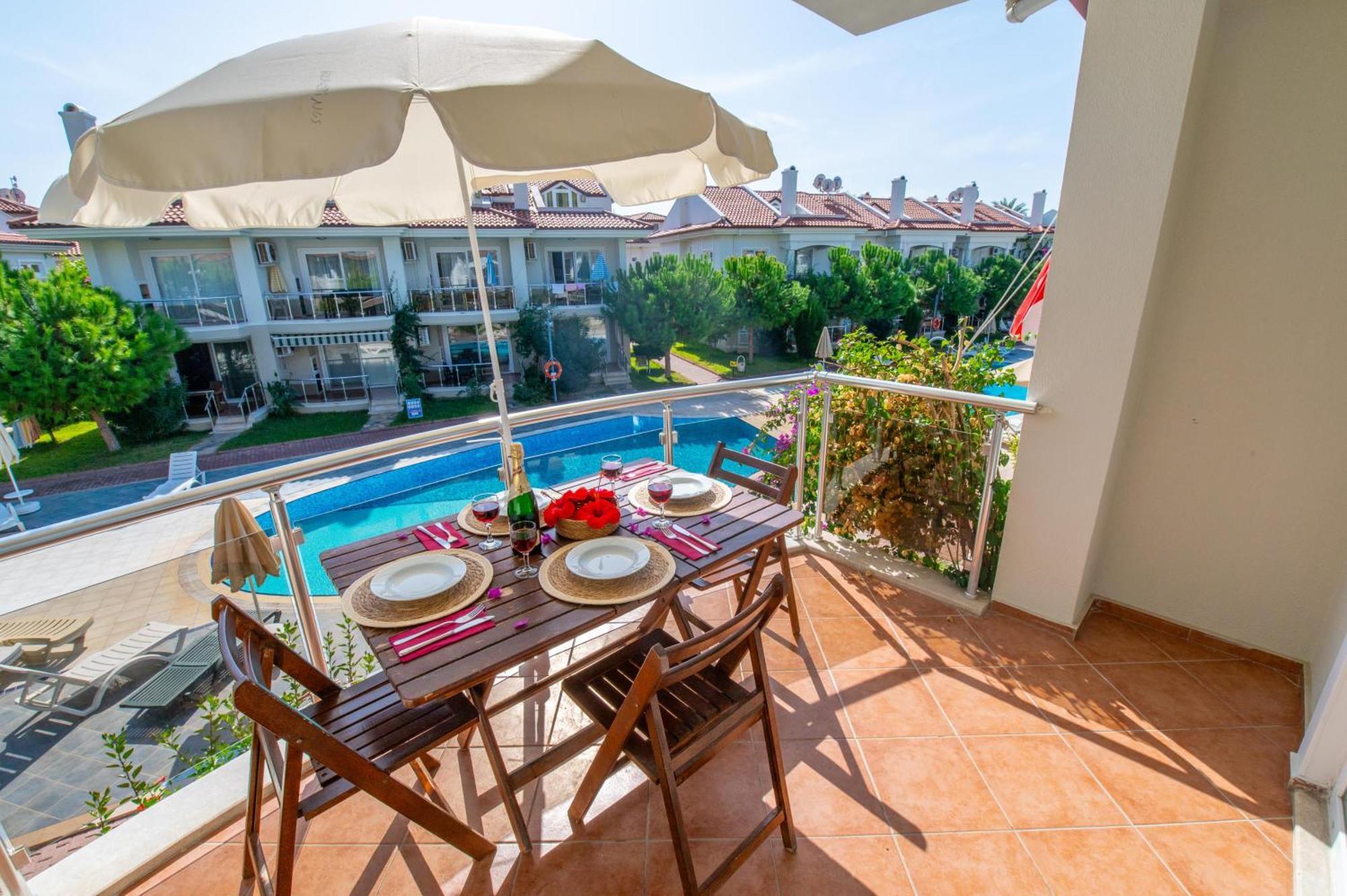 Sunset Beach Villas And Apartments Fethiye Bagian luar foto