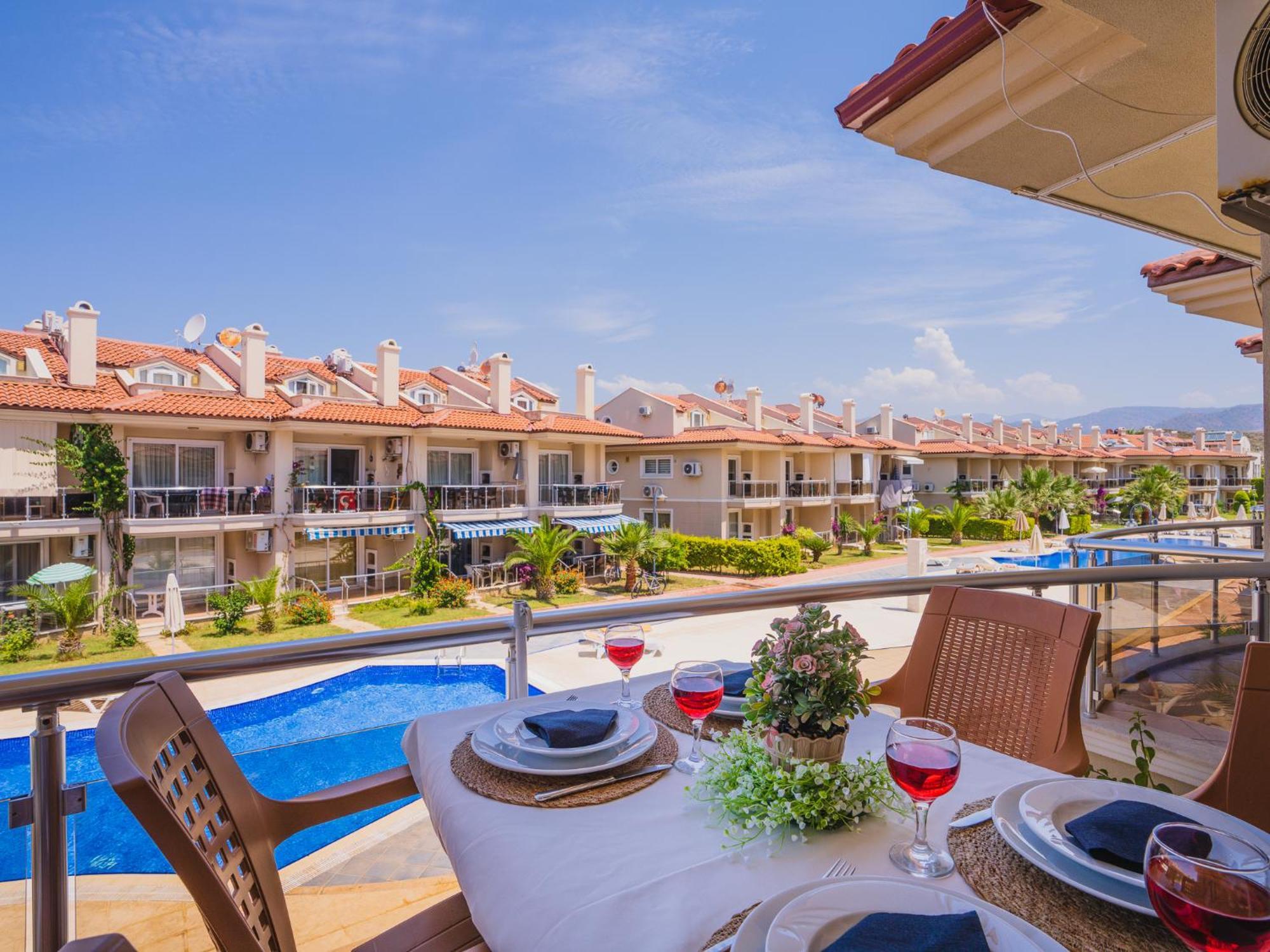 Sunset Beach Villas And Apartments Fethiye Bagian luar foto